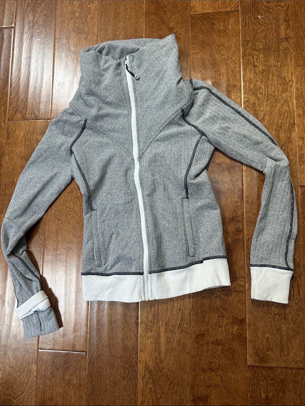 lululemon athletica Heather Gray Full-Zip Bomber with White Trim